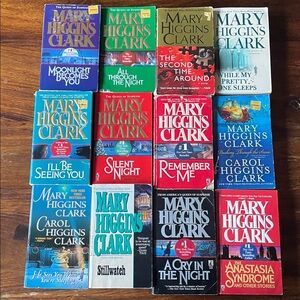 12 Mary Higgins Clark Mixed Lot of 12 Paperback Books